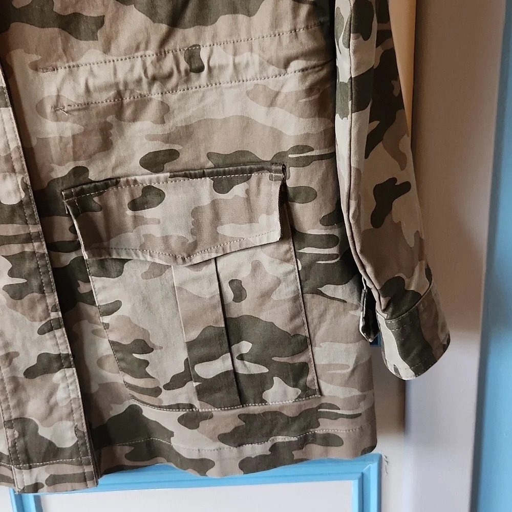 Universal Thread Grey Camo Jacket - Picture 8 of 14